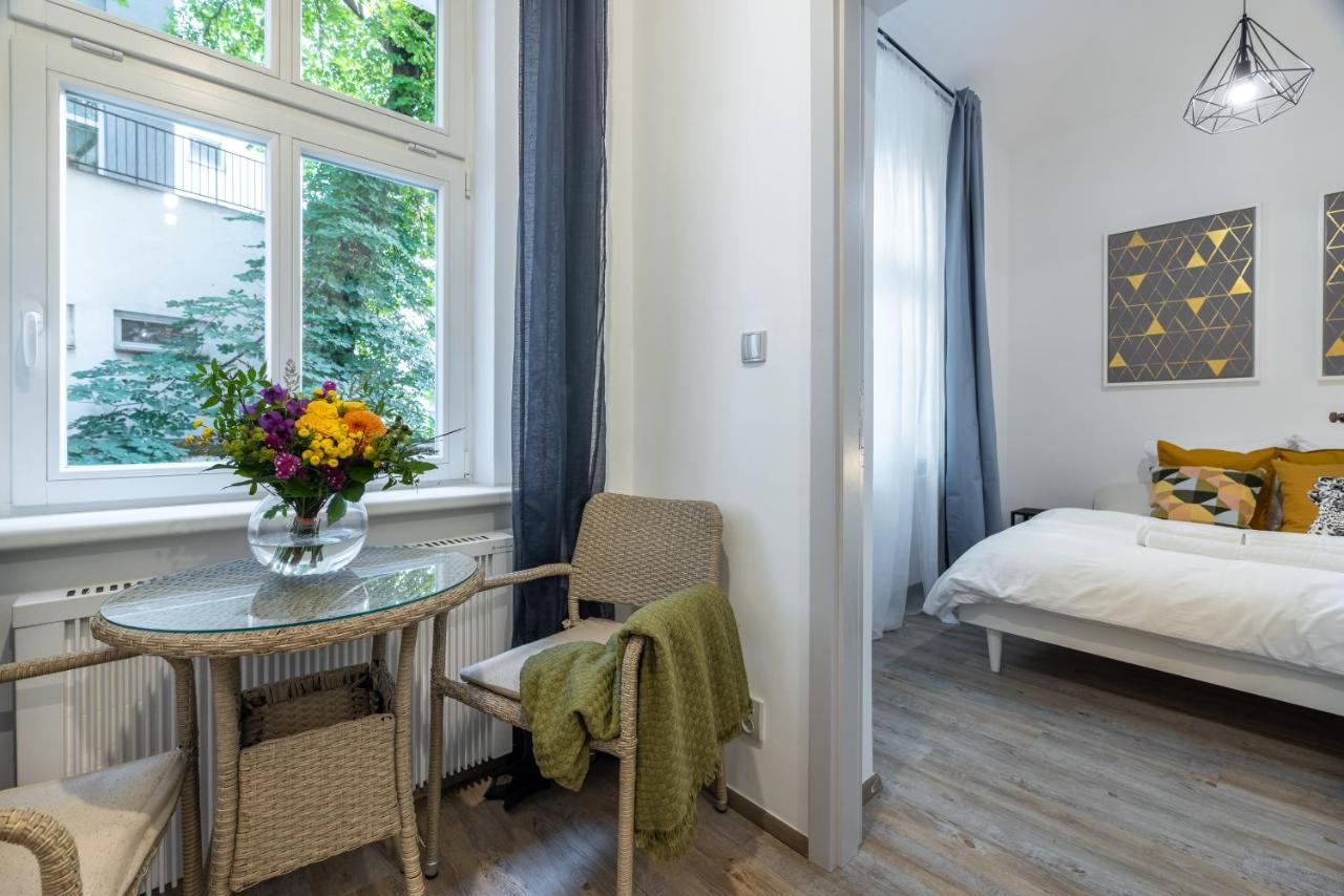 Cute 1Bedroom Center Apartment プラハ エクステリア 写真
