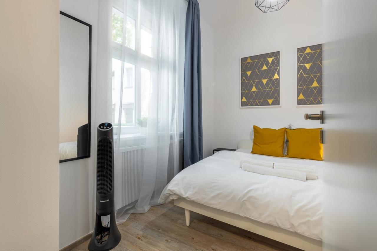 Cute 1Bedroom Center Apartment プラハ エクステリア 写真